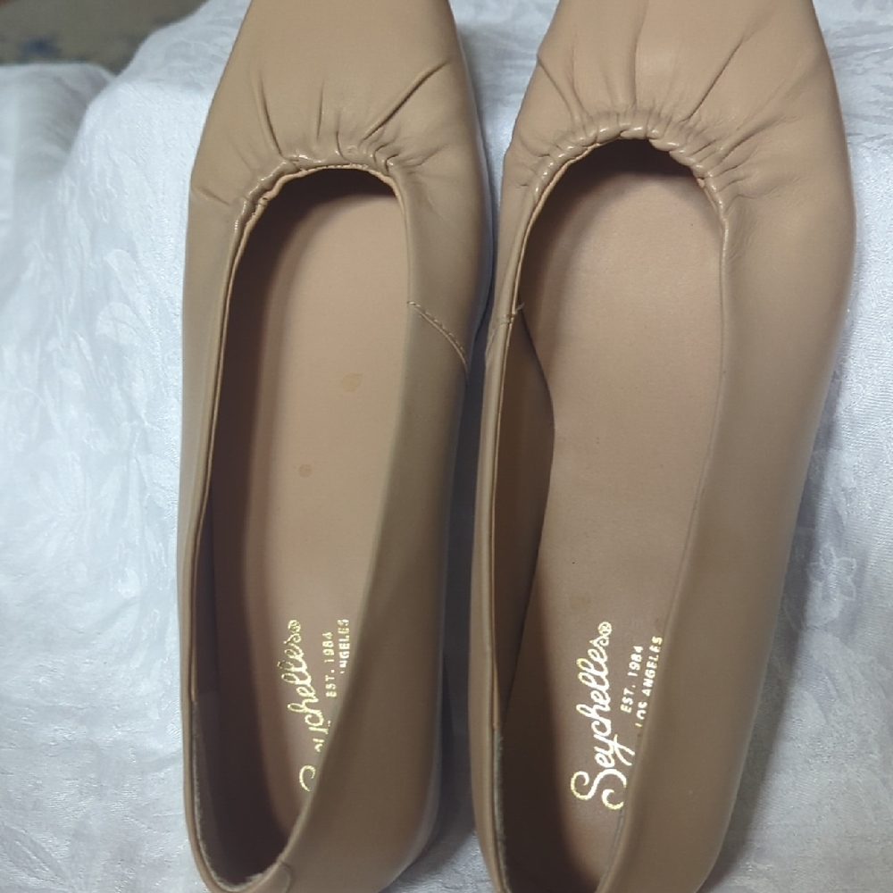 Seychelles Little Things flats.